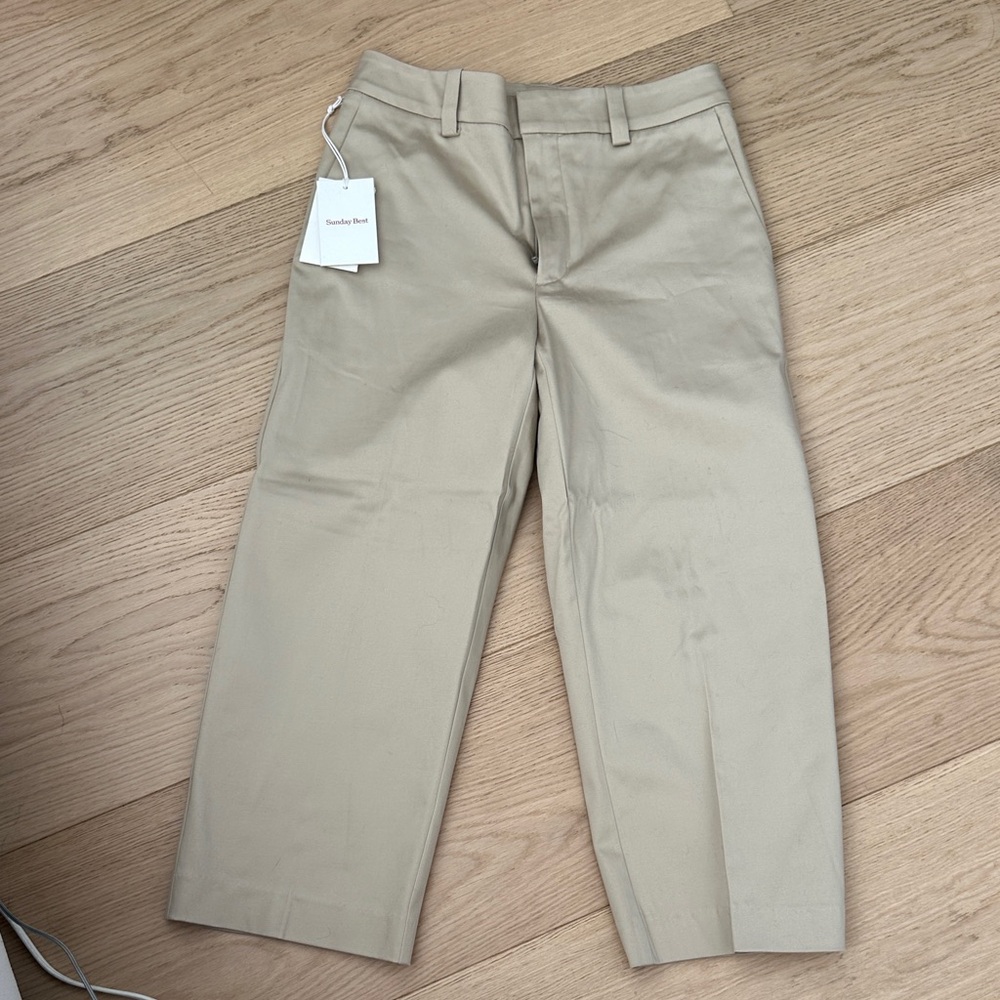 NWT Aritzia Sunday Best - Tan Cropped Trousers